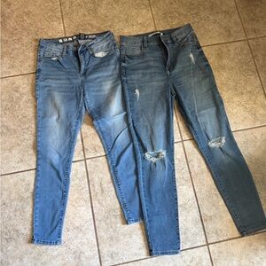 PAIR (2) - Women’s Blue Light Color Distressed Jeans